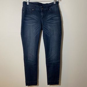 Women’s low rise denim jeans size 5